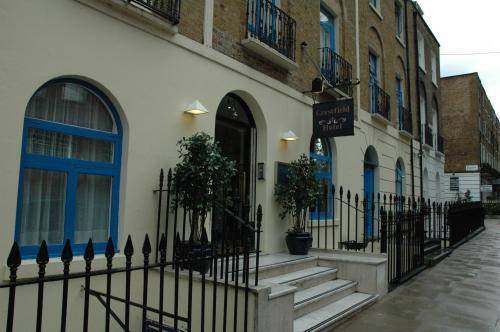 Crestfield Hotel, London