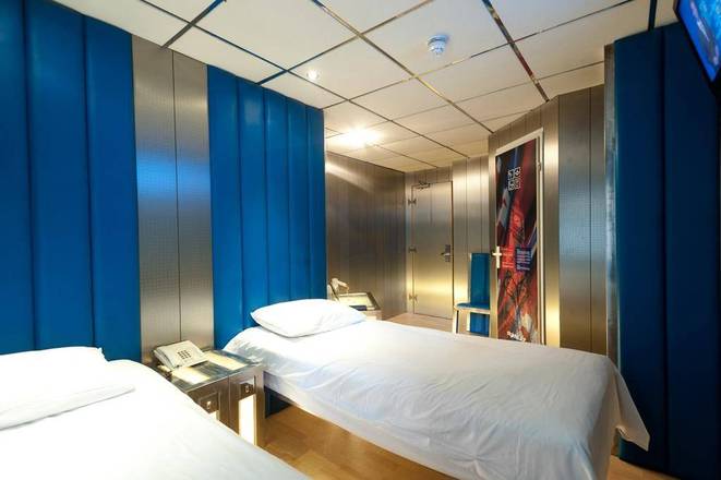Stylotel, London