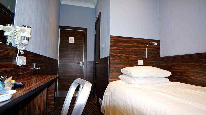Crestfield Hotel, London