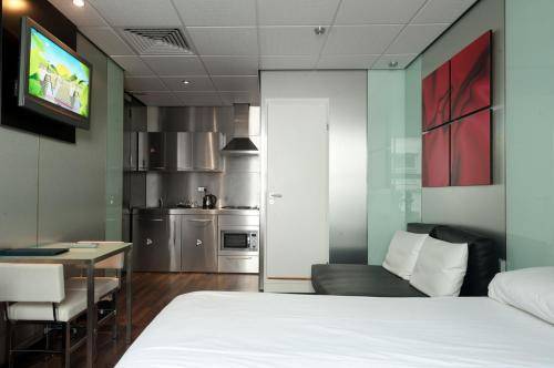Stylotel, London