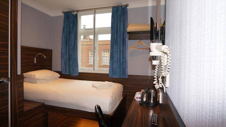 Crestfield Hotel, London