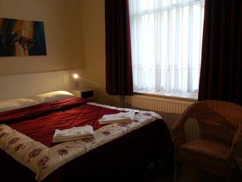 Melbourne House Hotel, London