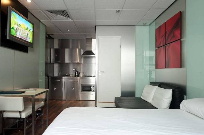 Stylotel, London