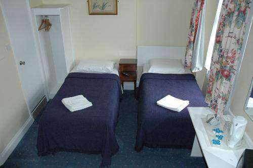 Crestfield Hotel, London