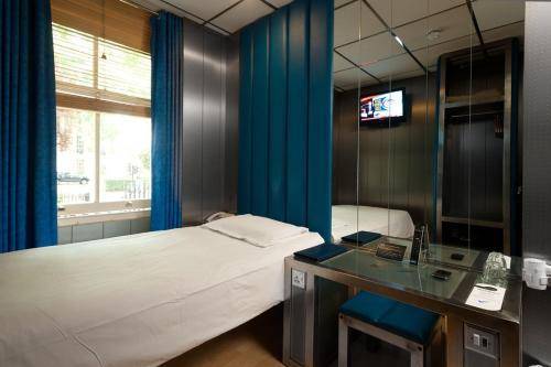 Stylotel, London