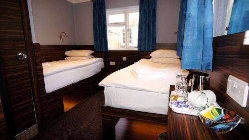 Crestfield Hotel, London