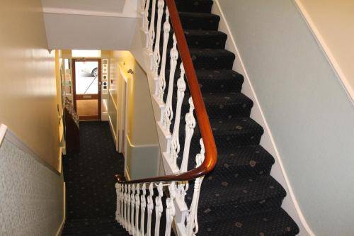 Melbourne House Hotel, London