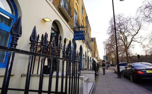 Crestfield Hotel, London