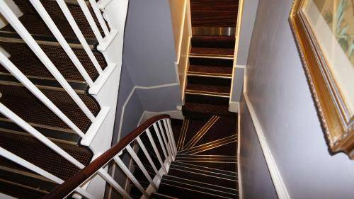 Crestfield Hotel, London