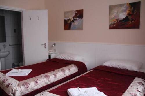 Melbourne House Hotel, London